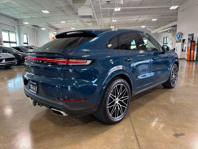 Photo of 2024 Montego Blue Metallic Porsche Cayenne