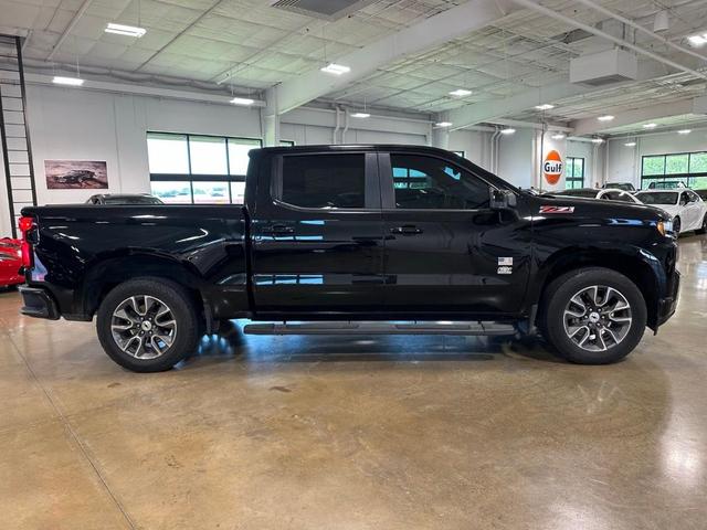 Photo of 2021 Black Chevrolet Silverado 1500