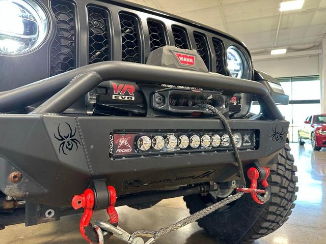Photo of 2021 Black Clearcoat Jeep Gladiator