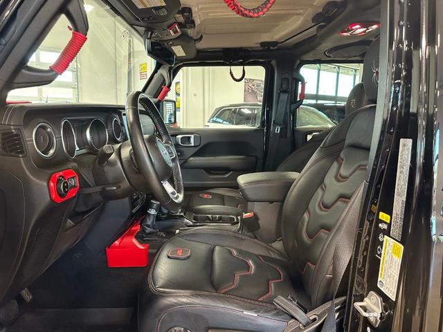 Photo of 2021 Black Clearcoat Jeep Gladiator