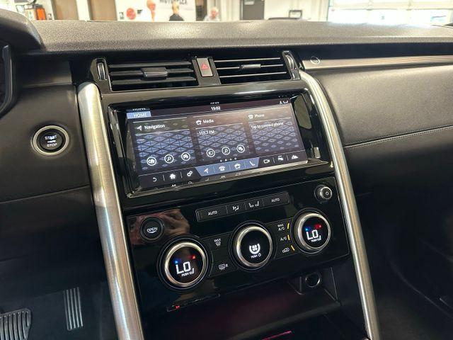 Photo of 2018 Santorini Black Land Rover Discovery