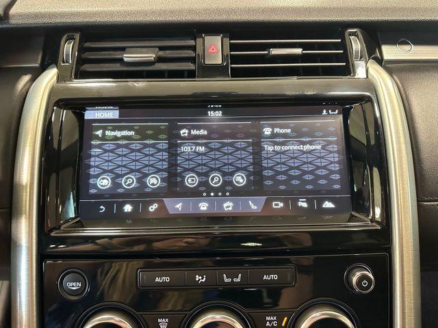 Photo of 2018 Santorini Black Land Rover Discovery