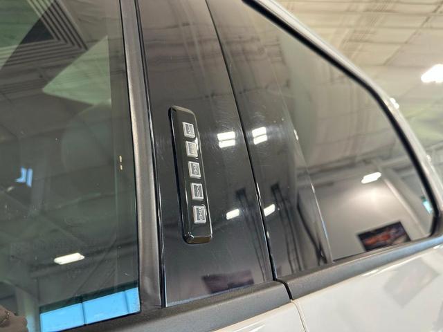 Photo of 2019 White Platinum Tri-Coat Metallic Ford F-250