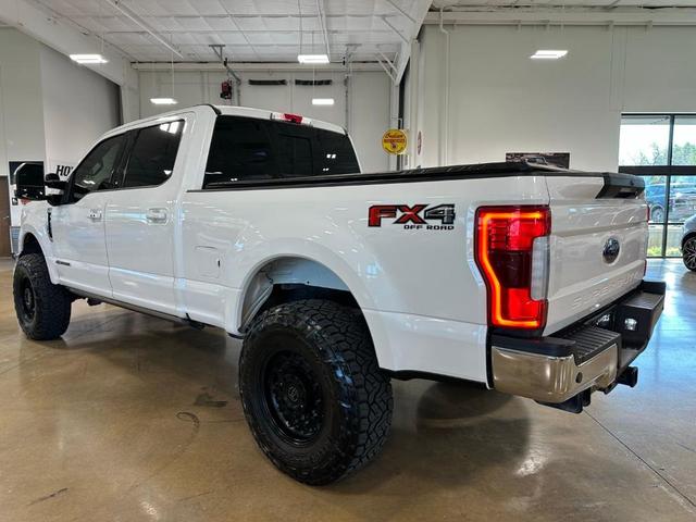 Photo of 2019 White Platinum Tri-Coat Metallic Ford F-250