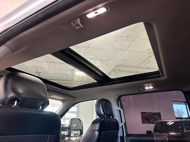 Photo of 2019 White Platinum Tri-Coat Metallic Ford F-250
