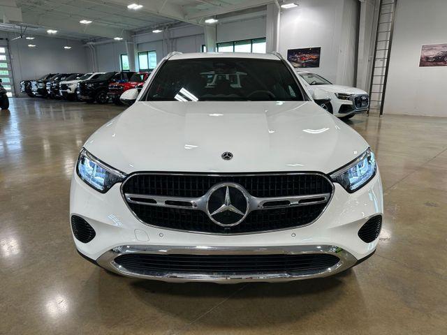 Photo of 2025 White Mercedes-Benz GLC 300