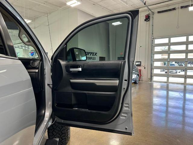 Photo of 2019 Off Road Gray Toyota Tundra