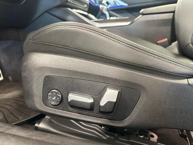 Photo of 2021 Portimao Blue Metallic BMW 430