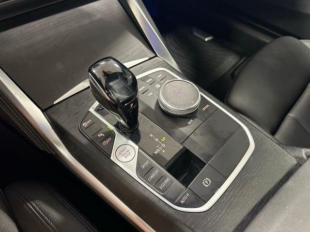 Photo of 2021 Portimao Blue Metallic BMW 430