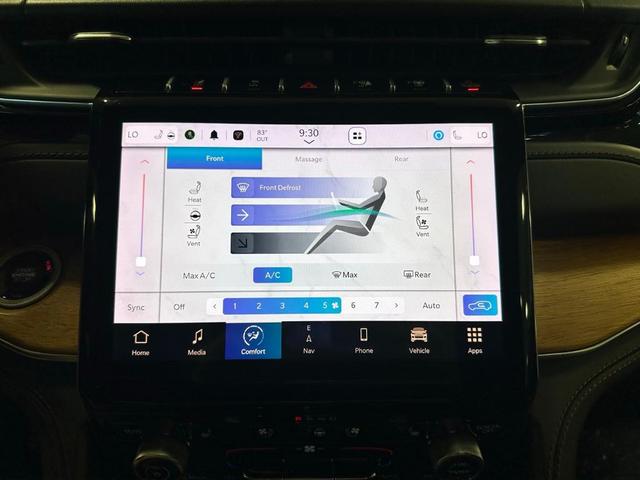 Photo of 2022 Metallic Jeep Grand Cherokee