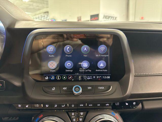 Photo of 2021 Summit White Chevrolet Camaro