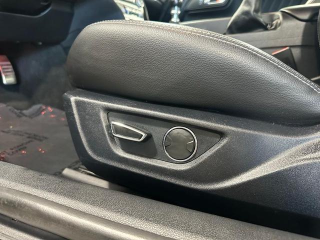 Photo of 2018 Shadow Black Ford Mustang
