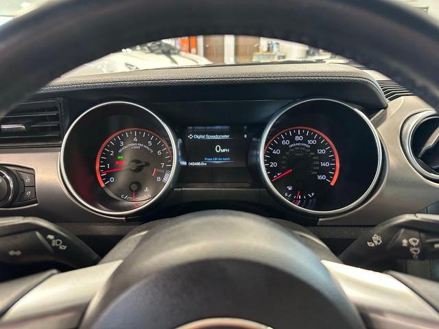 Photo of 2018 Shadow Black Ford Mustang