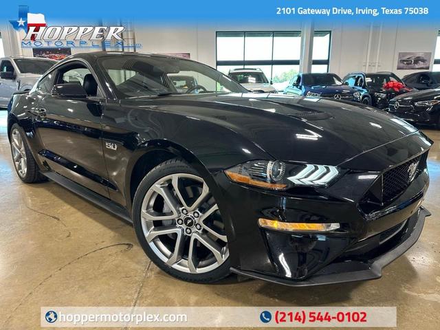Photo of 2018 Shadow Black Ford Mustang