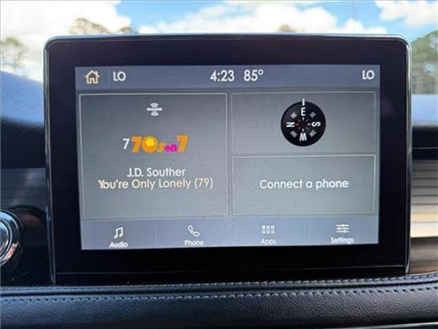 Photo of 2021 White Lincoln Corsair