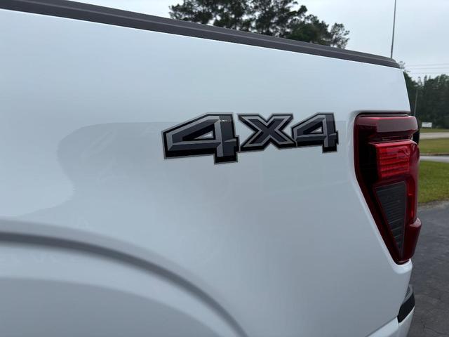 Photo of 2025 Oxford White Ford F-150