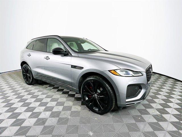 Photo of 2025 Eiger Grey Jaguar F-PACE