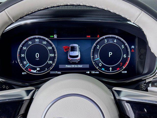 Photo of 2026 Fuji White Jaguar F-PACE
