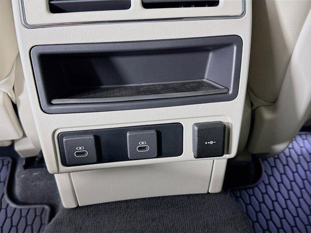 Photo of 2026 Fuji White Jaguar F-PACE