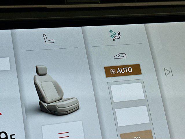 Photo of 2026 Arroios Grey Land Rover Range Rover Evoque