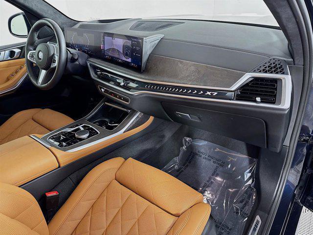 Photo of 2025 Carbon Black Metallic BMW X7