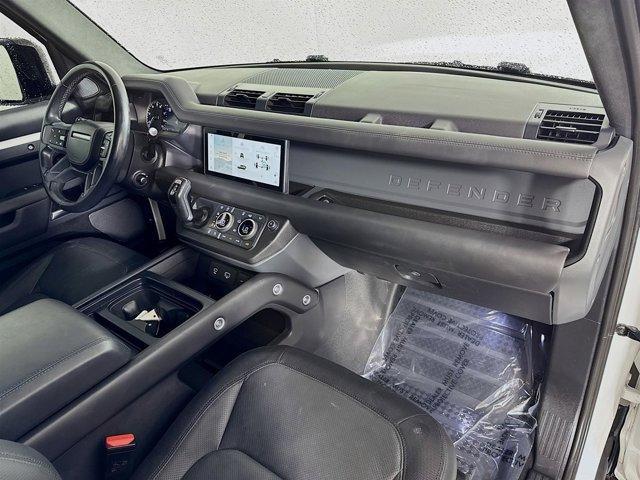 Photo of 2023 Fuji White Land Rover Defender