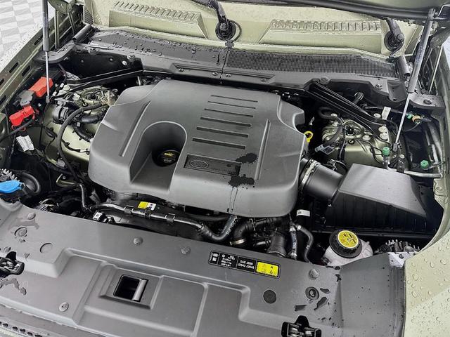 Photo of 2025 Pangea Green Land Rover Defender