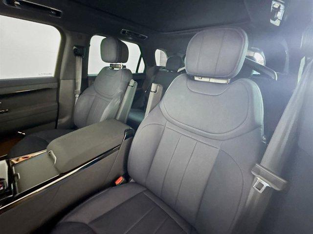 Photo of 2024 Fuji White Land Rover Range Rover Sport