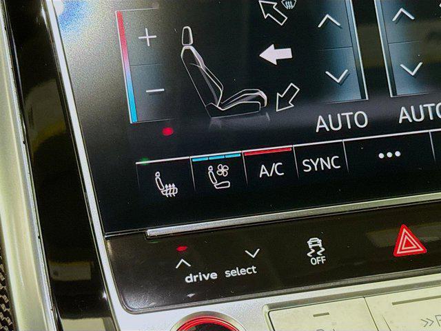 Photo of 2023 Navarra Blue Metallic Audi SQ8