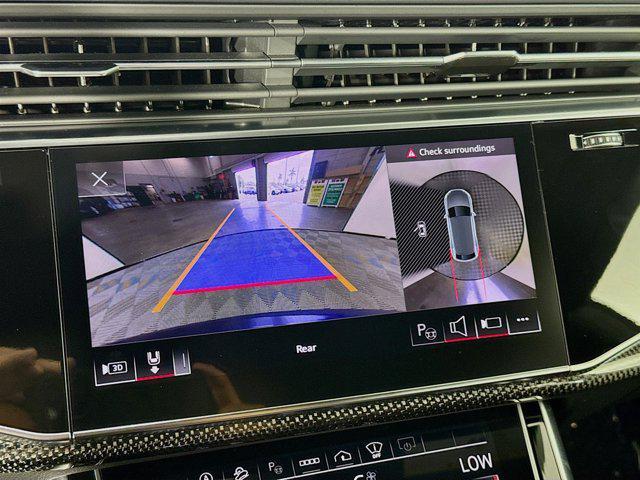Photo of 2023 Navarra Blue Metallic Audi SQ8