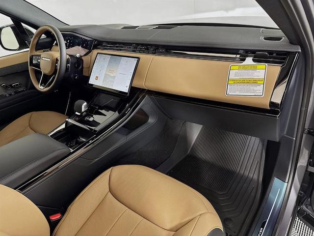 Photo of 2025 Eiger Grey Land Rover Range Rover Sport