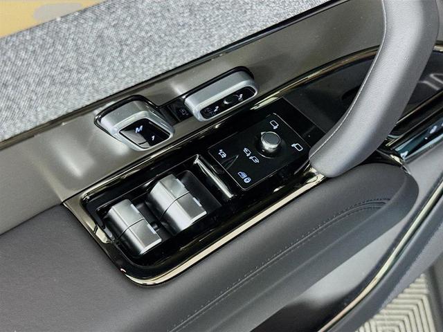 Photo of 2025 Eiger Grey Land Rover Range Rover Sport