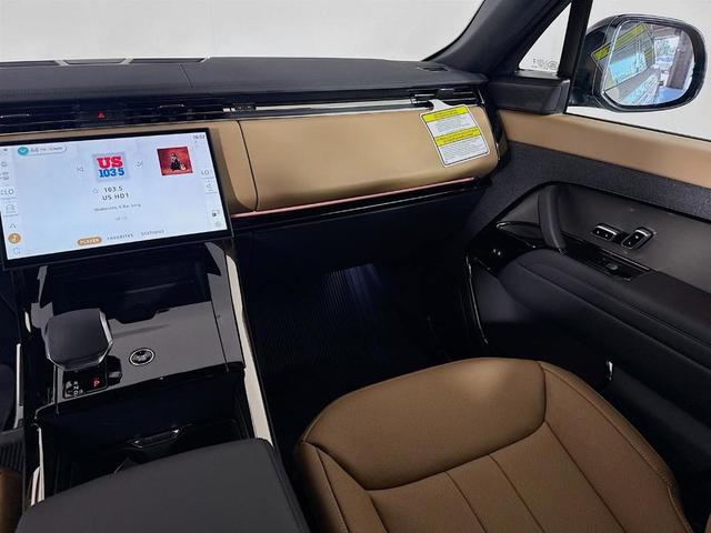 Photo of 2025 Eiger Grey Land Rover Range Rover Sport