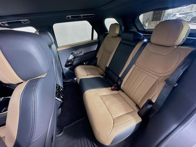 Photo of 2025 Eiger Grey Land Rover Range Rover Sport
