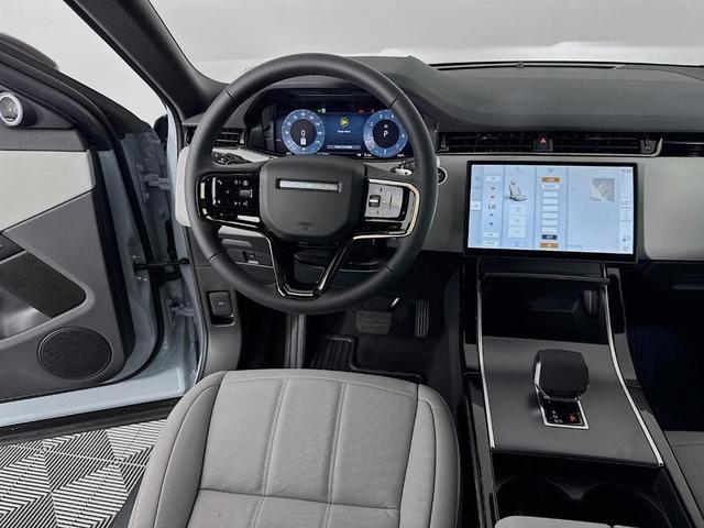 Photo of 2026 Arroios Grey Land Rover Range Rover Evoque