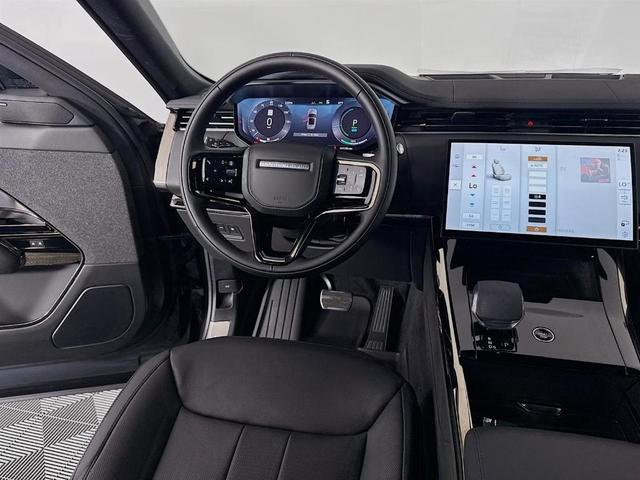 Photo of 2025 Carpathian Grey Land Rover Range Rover Sport