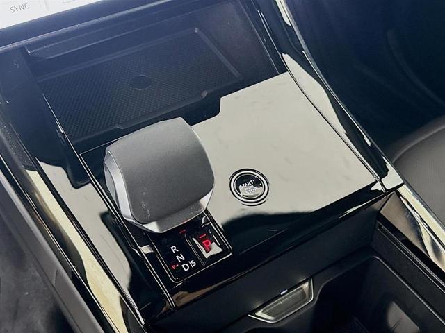 Photo of 2025 Carpathian Grey Land Rover Range Rover Sport