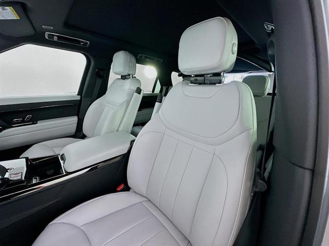 Photo of 2025 Borasco Grey Land Rover Range Rover Sport