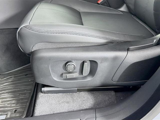 Photo of 2026 Arroios Grey Land Rover Range Rover Velar