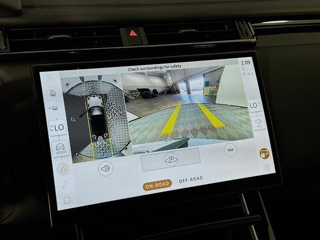 Photo of 2026 Arroios Grey Land Rover Range Rover Velar