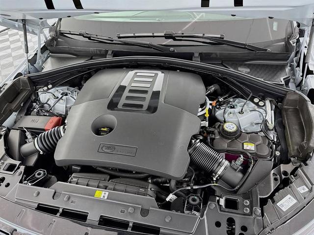 Photo of 2026 Arroios Grey Land Rover Range Rover Velar