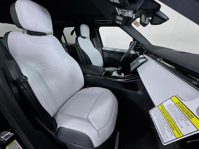 Photo of 2025 Santorini Black Land Rover Range Rover Sport