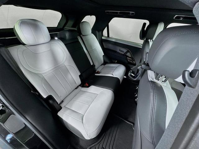 Photo of 2025 Santorini Black Land Rover Range Rover Sport