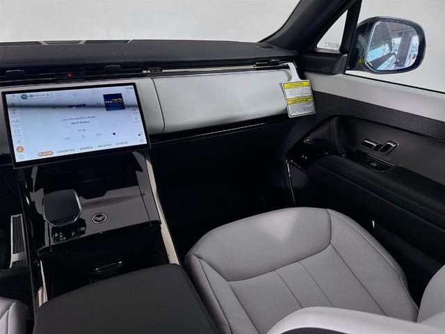 Photo of 2025 Santorini Black Land Rover Range Rover Sport