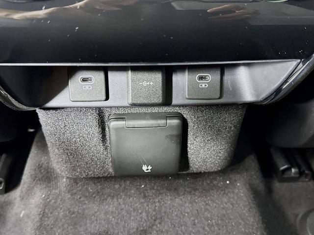 Photo of 2025 Santorini Black Land Rover Range Rover Sport