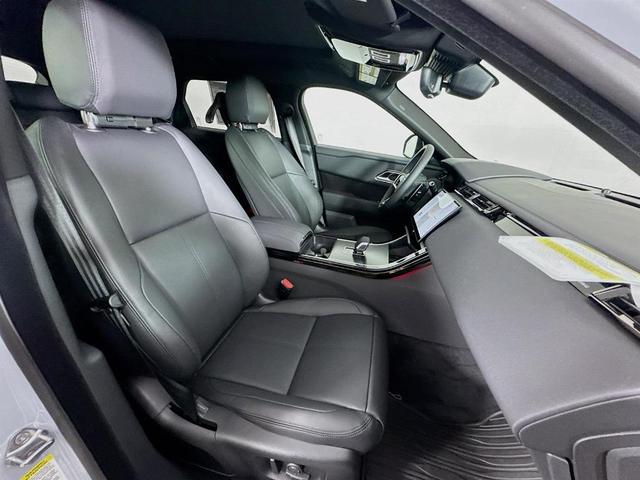 Photo of 2026 Arroios Grey Land Rover Range Rover Velar