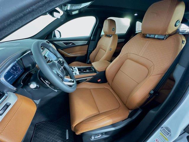 Photo of 2026 Fuji White Jaguar F-PACE