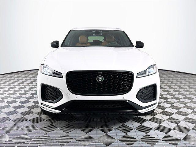 Photo of 2026 Fuji White Jaguar F-PACE