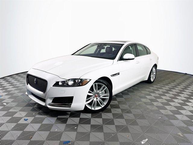 2017 Jaguar XF