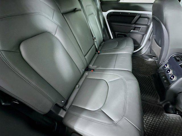 Photo of 2025 Fuji White Land Rover Defender